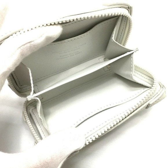 UNUSED LOUIS VUITTON M80209 Monogram LV Wallet - Picture 6 of 10